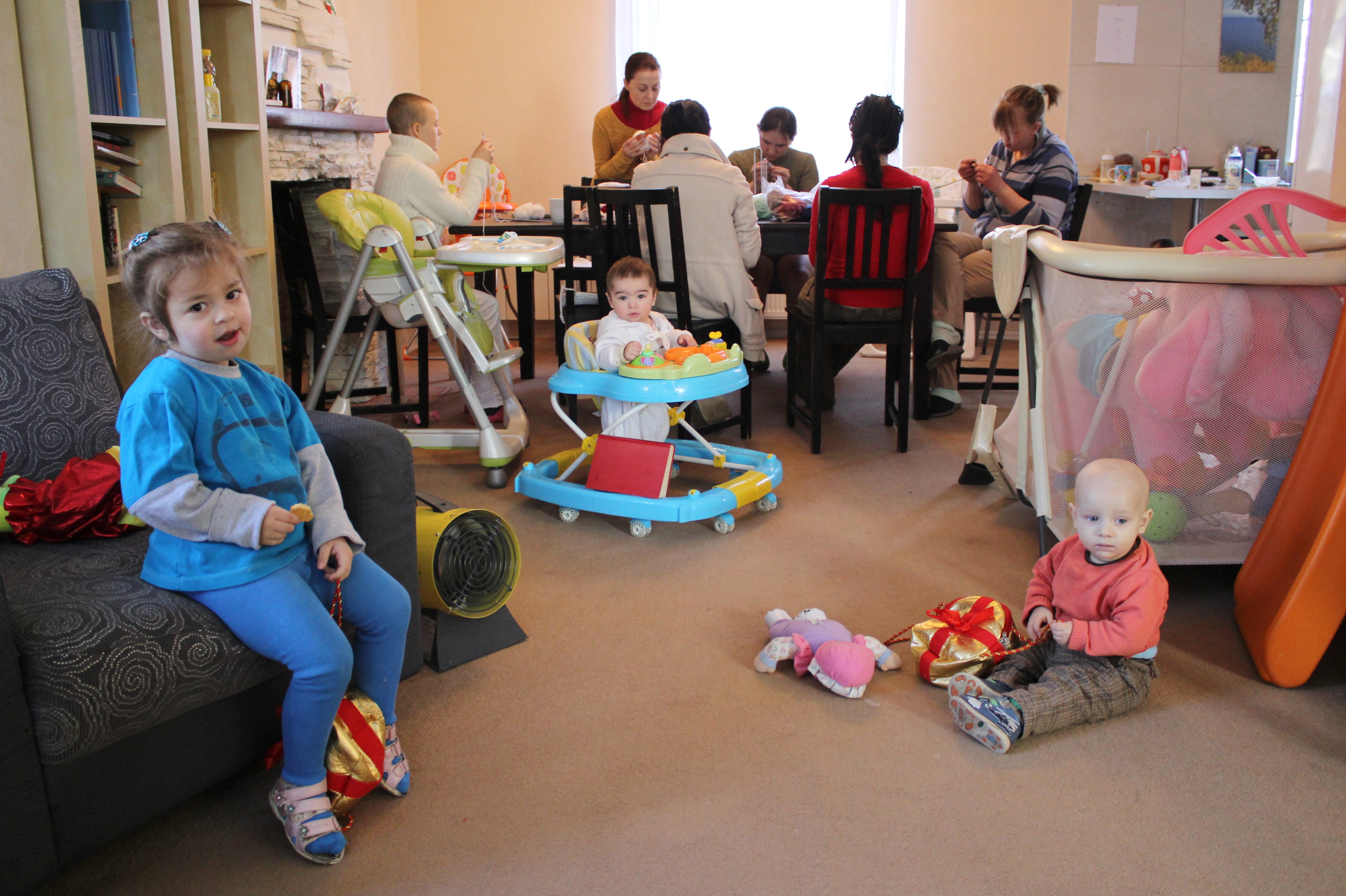 Детский приют москва. Приют для детей. Кризисный центр для женщин с детьми. Приют для мам с детьми. Приют для детей Москва.